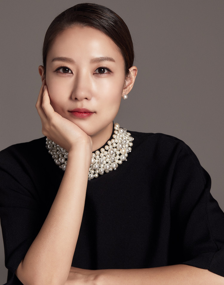 1004 Gourmet Lamise Beauty