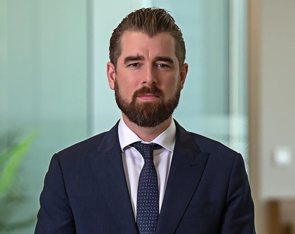 100 Real Estate Agents: John Lyons, Managing Director, Espace Real Estate